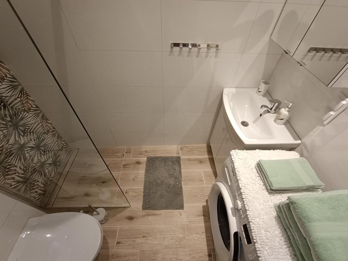 Szmaragdowy Apartament Przy Ulicy Opolskiej Tarnowskie Góry Εξωτερικό φωτογραφία