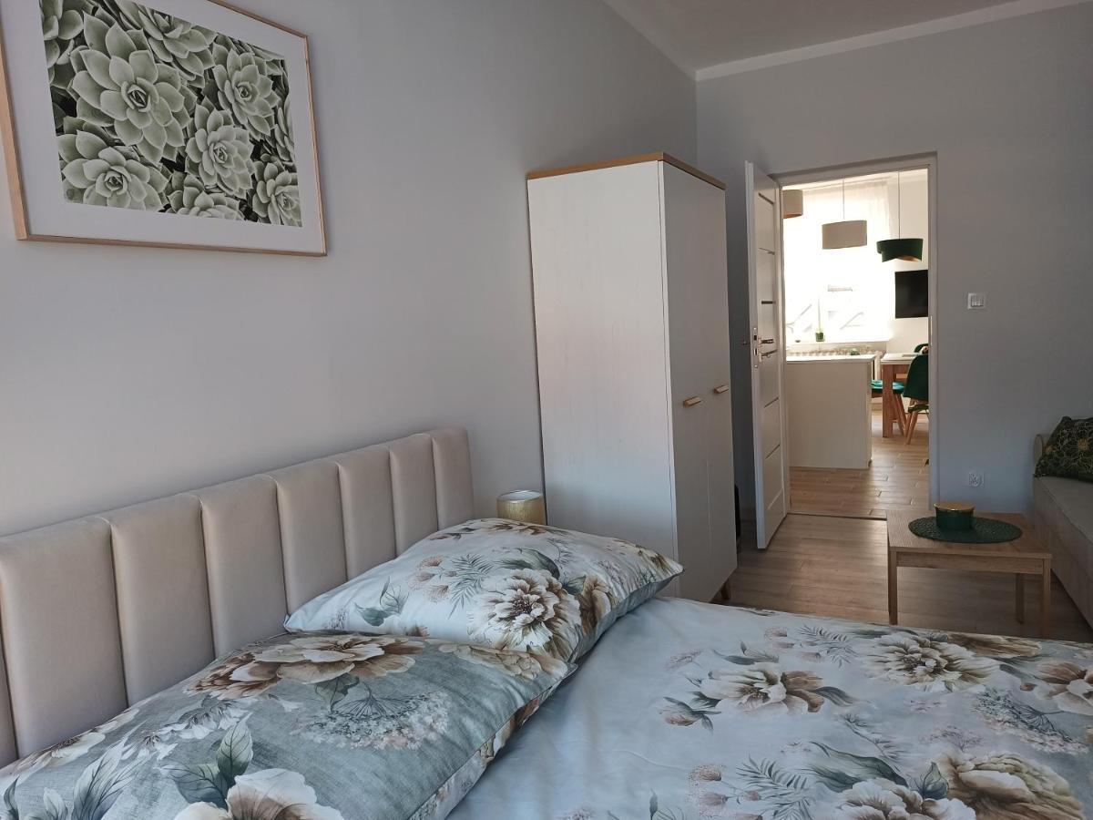 Szmaragdowy Apartament Przy Ulicy Opolskiej Tarnowskie Góry Εξωτερικό φωτογραφία